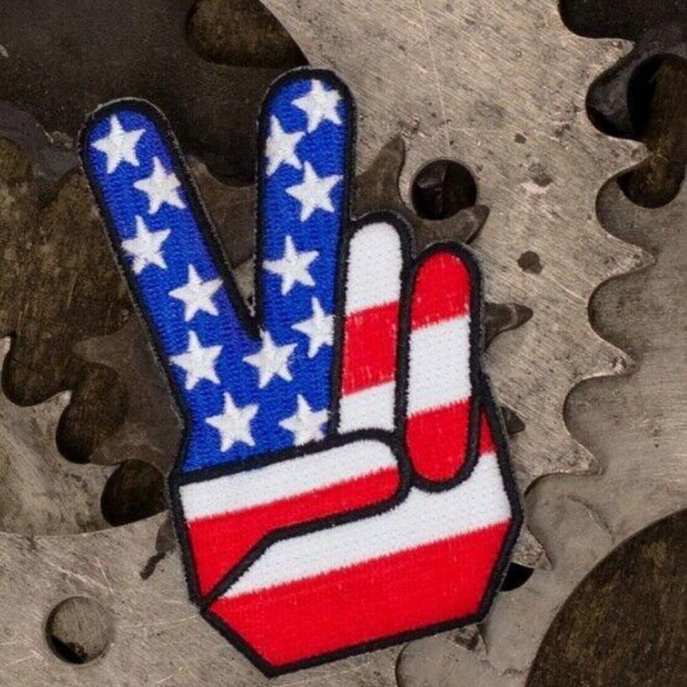 Peace Finger Sign Embroidered Iron-On Sew-On Patch - NEW - Picture 2 of 4